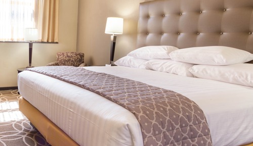 Suite, 1 King Bed with Sofa bed, Hearing Accessible (Sofa Sleeper, 2 Rooms)