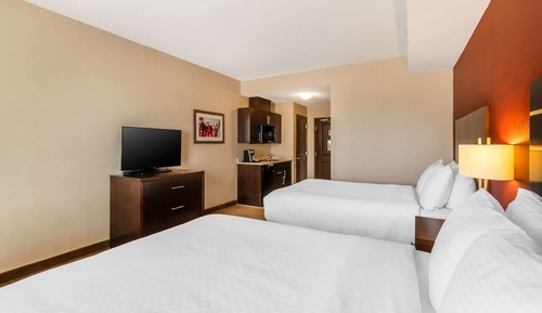 Suite, 2 Queen Beds, Non Smoking, Kitchen (with Sofabed)