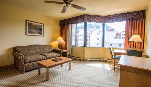 Standard King Suite