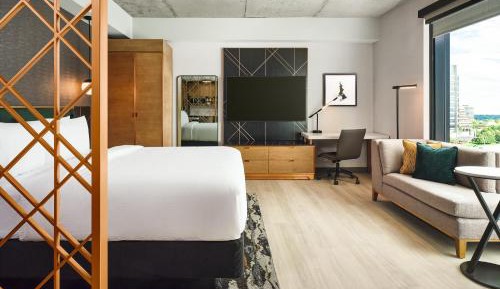 One-Bedroom King Suite with Sofa Bed - Hearing Accessible