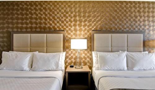 Standard Queen Room with Two Queen Beds