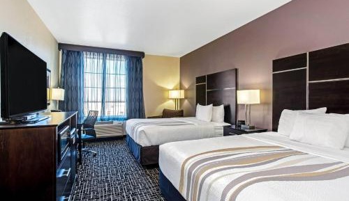 Deluxe Queen Room with Two Queen Beds - Non-Smoking