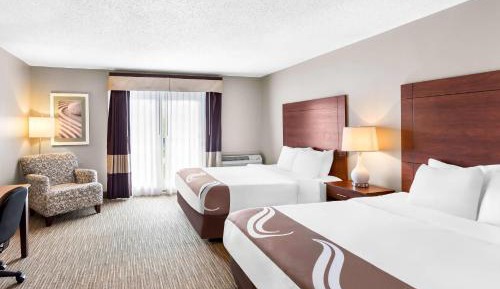 Queen Room with Two Queen Beds - Pet Friendly/Non Smoking