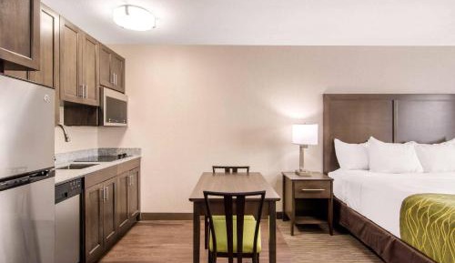 King Room with Kitchen