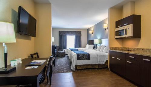 Queen Suite with Two Queen Beds - Non-Smoking