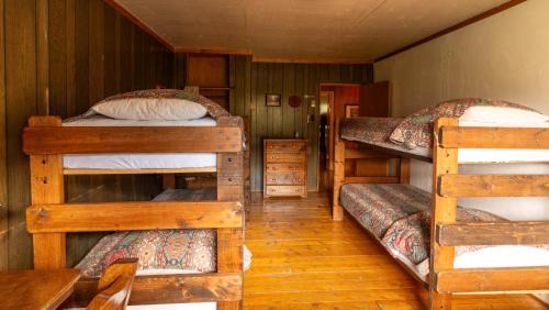 Double or Twin Room with Mountain View