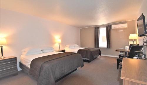 Standard Queen Room with Two Queen Beds