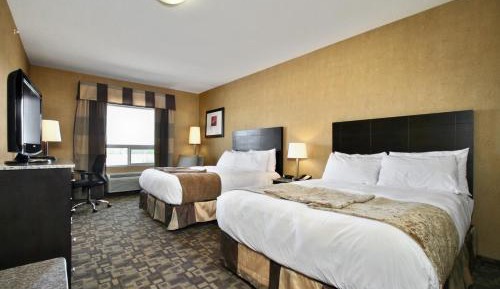 Family Queen Suite with Two Queen Beds - Sofa Bed/Non-Smoking