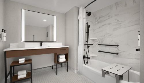 King Suite with Bath Tub - Mobility/Hearing Accessible