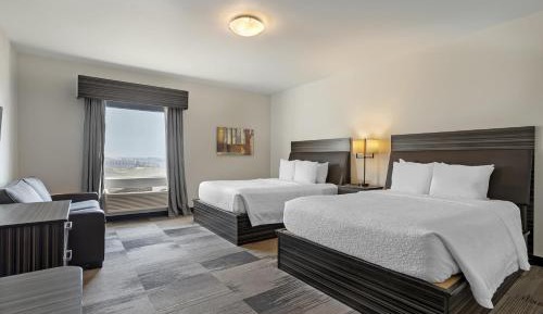 Queen Room with Two Queen Beds - Pet-friendly