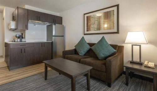 King Suite with Sofa Bed and Kitchenette - Non-Smoking