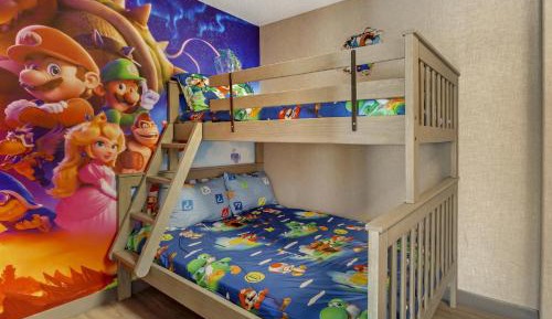 Suite with Two Queen Beds and One Bunk Bed with Kitchenette - Mario Theme/Non-Smoking