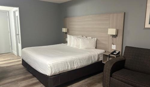 King Room - Non-Smoking