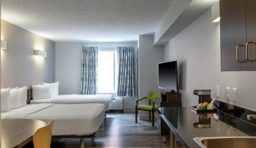 Queen Room with Two Queen Beds - Non-Smoking