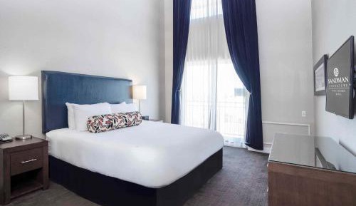 Jacuzzi Suite, 1 King Bed, Kitchenette