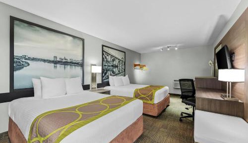 Queen Room with Two Queen Beds - Non-Smoking