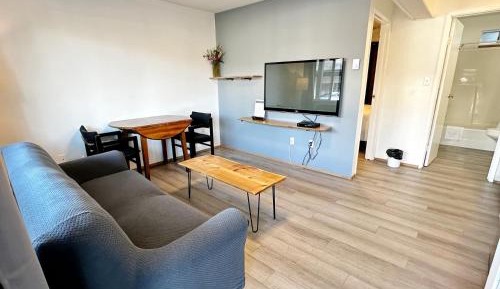 One-Bedroom Suite