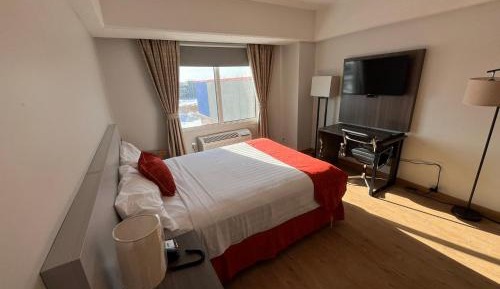 Queen Room