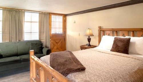 Standard One Queen Bedroom