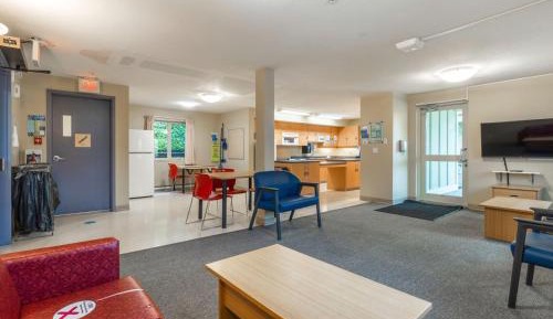 Single Room with Shared Bathroom