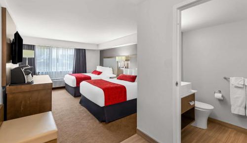 Queen Room with Two Queen Beds - Non-Smoking