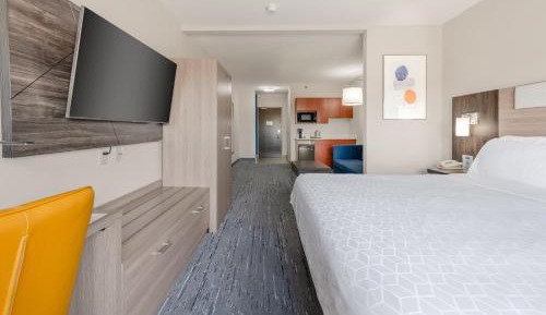 King Suite with Sofa Bed