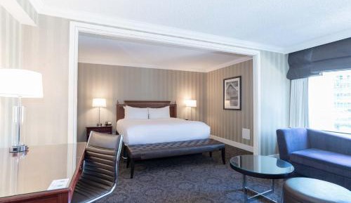 Deluxe Grand Room, 1 King Bed, Middle Floors