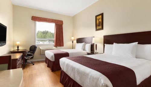 Queen Room with Two Queen Beds - Non-Smoking