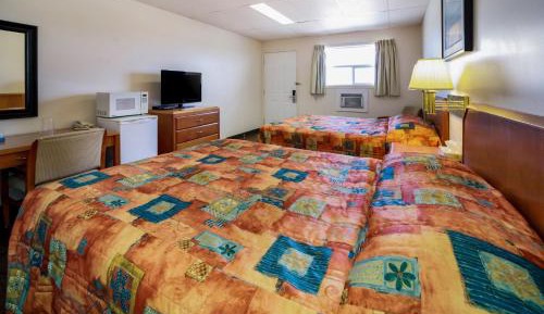  2 Queen Beds Non Smoking