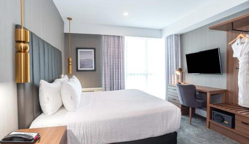 Accessible Room, 1 King Bed