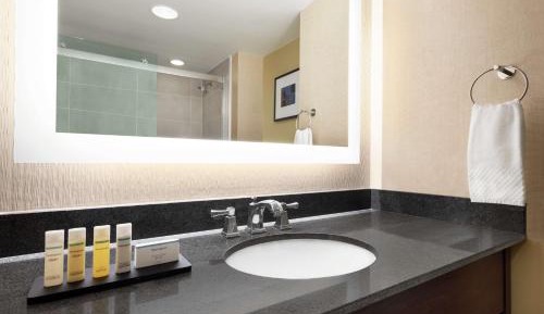 Suite with Two Double Beds - Non-Smoking