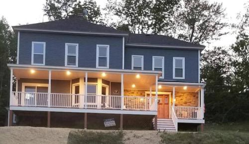 Six-Bedroom House