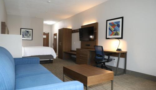 King Suite with Sofa Bed