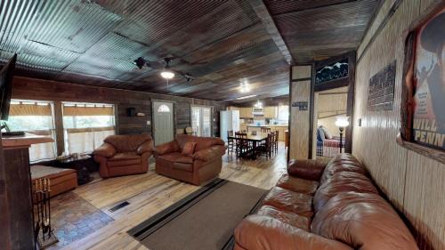 Three-Bedroom Vacation Home 