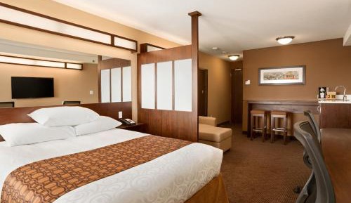 Business Queen Room - Non-Smoking