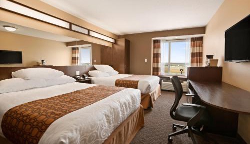 Queen Room with Two Queen Beds and Roll-in Shower - Mobility Accessible/Non-Smoking