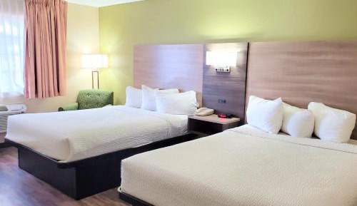 Deluxe Queen Room - Disability Access/Non-Smoking