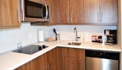 Queen Room - Mobility/Hearing Access - Non-Smoking 