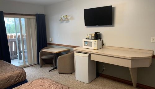 Standard Double Suite