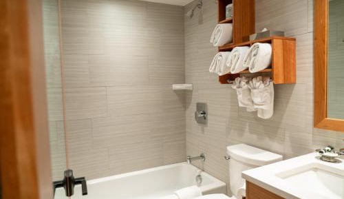 Superior Split King Queen Room