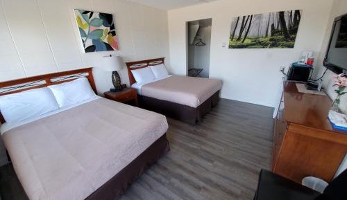 Double Room with Two Double Beds