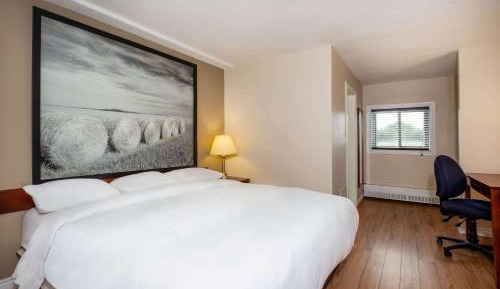 Suite with Two King Beds - Non-Smoking