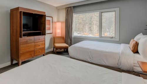 Standard Room with Two Double Beds