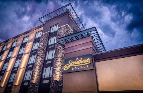 Leduc Hotel | Best Western Premier Denham Inn & Suites