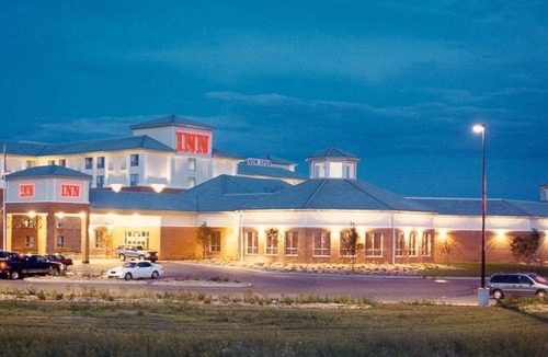 Leduc Hotel | Royal Hotel Edmonton Airport, Trademark Collection by Wyndham