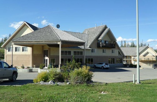 Hinton Hotel | Lakeview Inns & Suites - Hinton