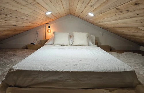 Grand Forks Cabin | Kootenay Cabin Suite