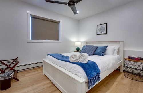 Markerville Condo | Beautiful Lakefront Condo