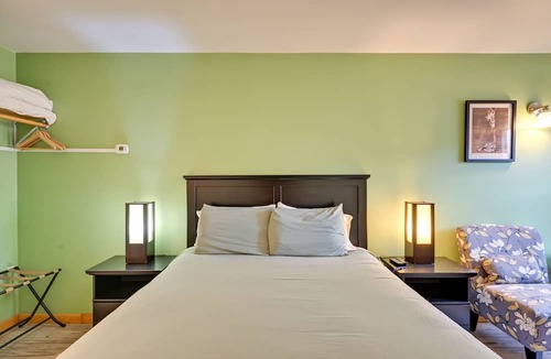 Crestone Apartment | Walkable ‘Stargate’ Studio in Tranquil Crestone!