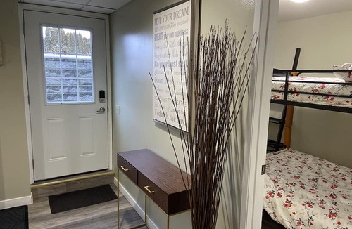 Kamloops House | Cozy suite with full Kitchen